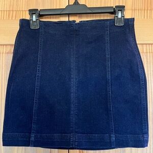 Tinseltown juniors denim mini skirt size 3